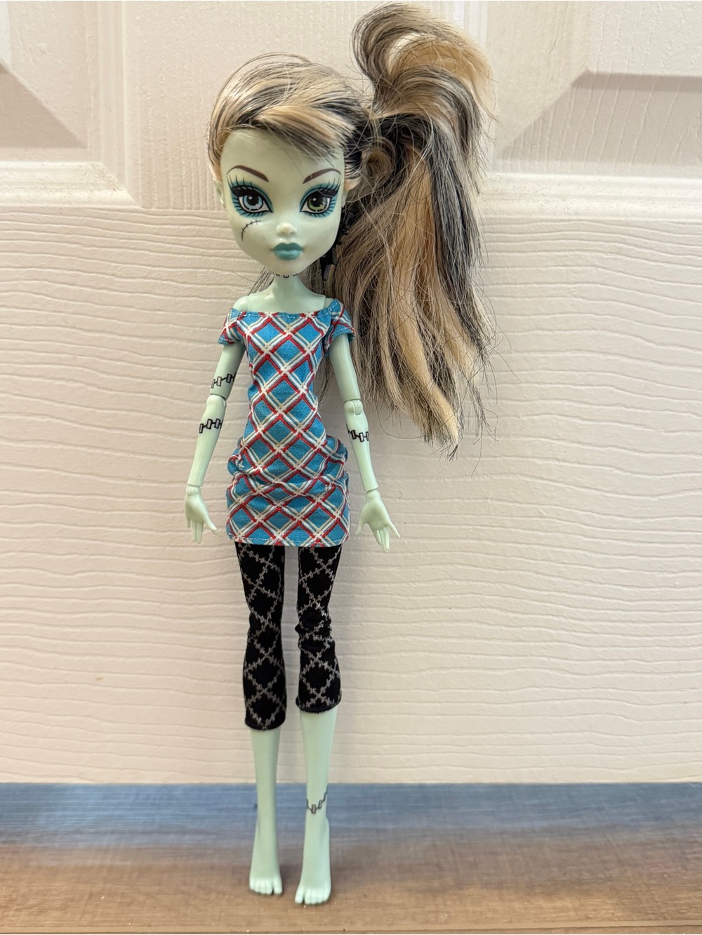 Monster High Doll Frankie Stein Day At The Maul‎ Killer Style No Shoes